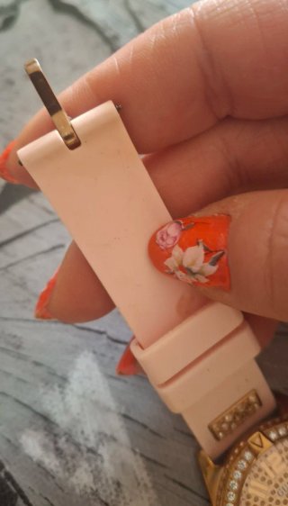 Reloj Guess Dorado y Rosa con Cristales