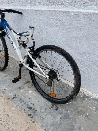 Bicicleta Decathlon Montaña Azul/Blanca