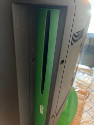 Televisor 14” Ben 10 Verde y Negro