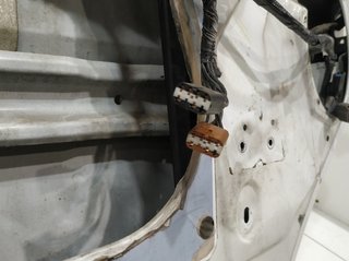 Puerta del izq ford transit caja cerrada 06 539163