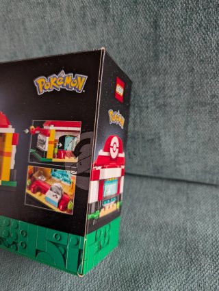 LEGO Mini Pokémon Center 40911