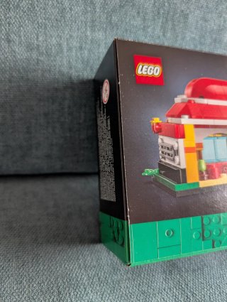 LEGO Mini Pokémon Center 40911