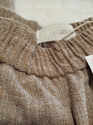 Pantalón Zara Beige Talla L