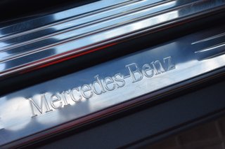 Mercedes-Benz  SL 2010