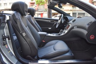 Mercedes-Benz  SL 2010