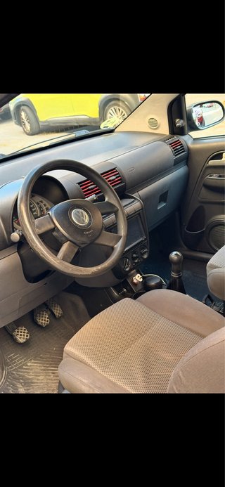 Volkswagen Fox 2005 1,4 del 2005 itv y pegatina B