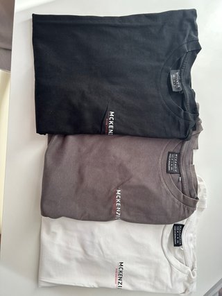 Lote 3 Camisetas McKenzie Talla S y la negra Xs