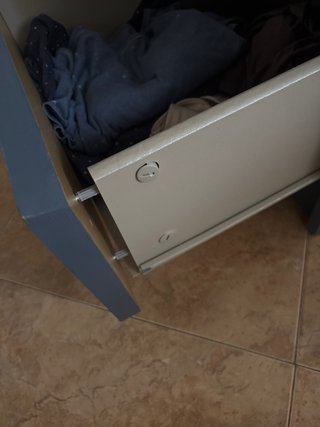 Mesita de noche Ikea Malm pintada azul