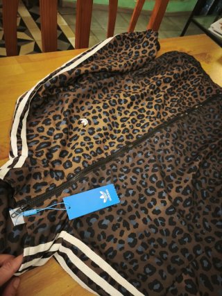 Chaqueta Adidas Estampado Leopardo Talla S-m