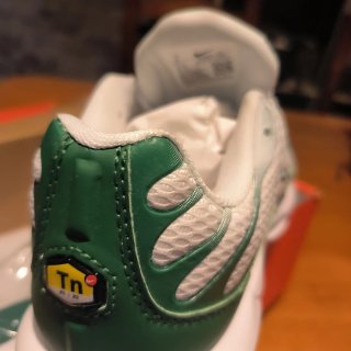 Zapatillas Lacoste TN Blancas y Verdes