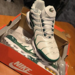 Zapatillas Lacoste TN Blancas y Verdes