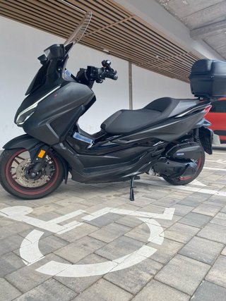 Honda Forza 125 Special Edition Negra
