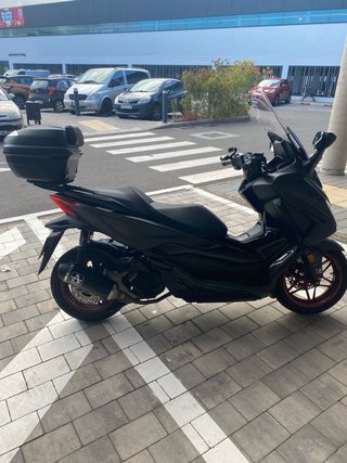 Honda Forza 125 Special Edition Negra