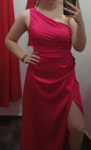 Vestido fiesta fucsia asimétrico