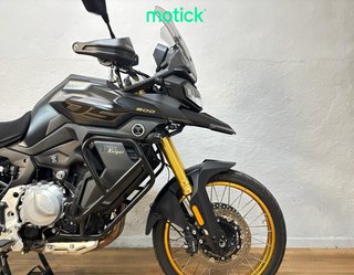 VOGE 900 DSX (BLACK NIGHT)