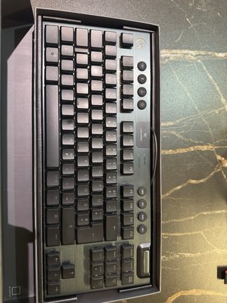Teclado Logitech G915 TKL