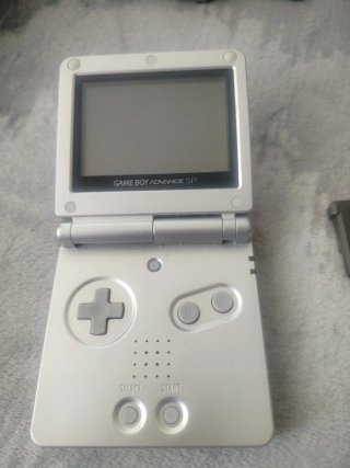 Nintendo Game Boy Advance SP Plata