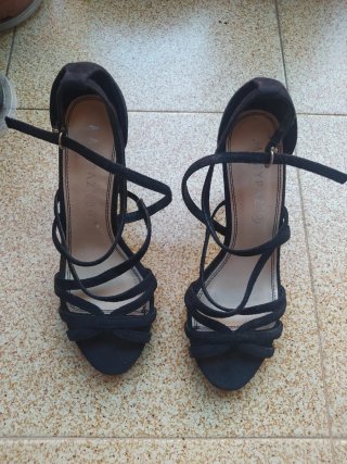 Zapatos de tacón Marypaz negros
