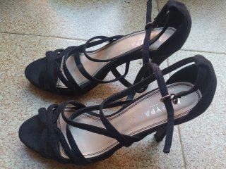 Zapatos de tacón Marypaz negros