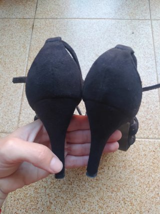 Zapatos de tacón Marypaz negros