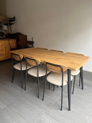 Mesa comedor industrial y 6 sillas