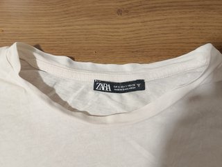 Camiseta Zara blanca corta sin mangas