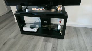 Mueble TV madera y cristal negro