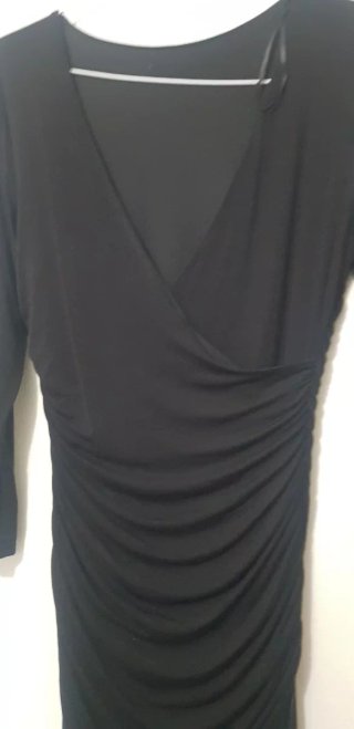 Vestido negro largo drapeado