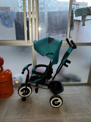 Triciclo infantil azul