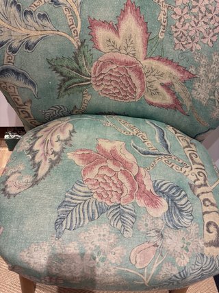 Butaca Zara Home retapizada tela Guell Lamadrid