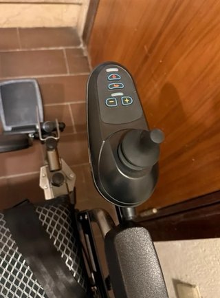 Silla de Ruedas Eléctrica VOCIC Ergonómica
