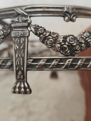 Centro de mesa decorativo de metal