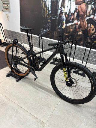 Bicicleta Pivot Mach 4 SL Talla L