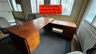 Varios muebles de oficina