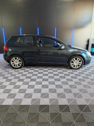 Volkswagen Golf 2005