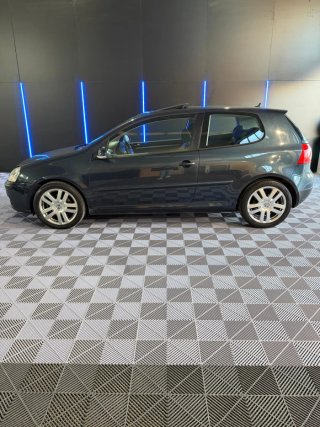 Volkswagen Golf 2005
