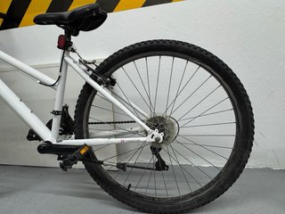 Bicicleta B-TWIN infantil blanca Rueda 26