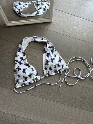 Top bikini farfalle bianco e blu