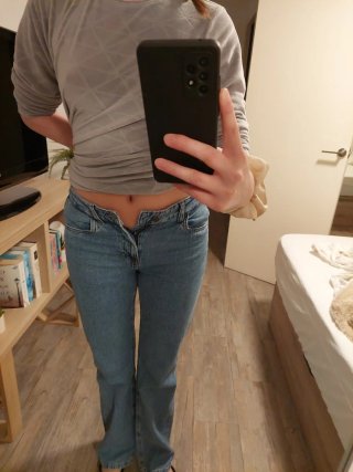 Pantalón vaquero Stradivarius Talla 36