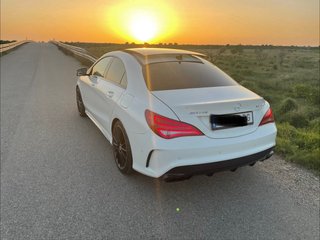 Mercedes-Benz Clase CLA 2015