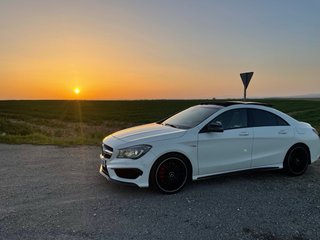 Mercedes-Benz Clase CLA 2015