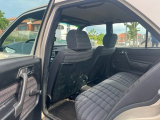Mercedes-Benz 190 1993