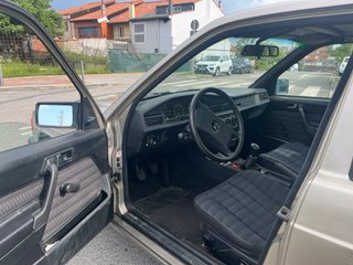 Mercedes-Benz 190 1993