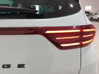 Kia Sportage 1.6 MHEV Black Edition 100 kW (136 CV)