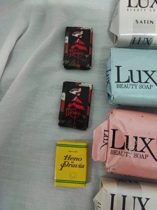 12 Jabones surtidos Lux, heno de pravia, maja