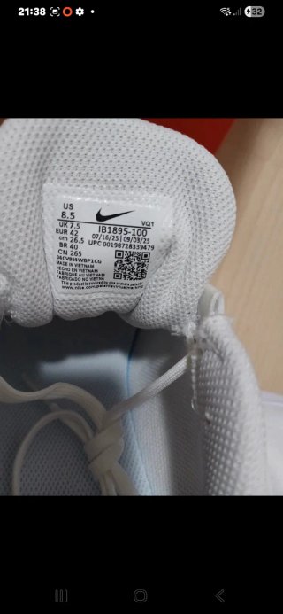 Zapatillas Nike Blancas y Verdes