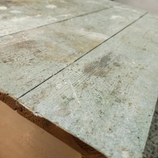 Mesa antigua de madera