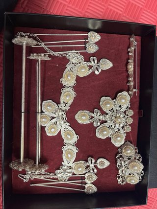 Aderezo completo de plata con perlas