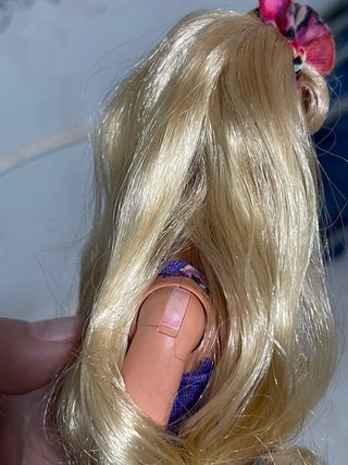 Vecchia bambola Barbie pattinatrice Rollerblade del 1991