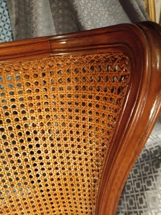 Dormitorio Estilo Luis XV: Madera, Mármol y Bronce